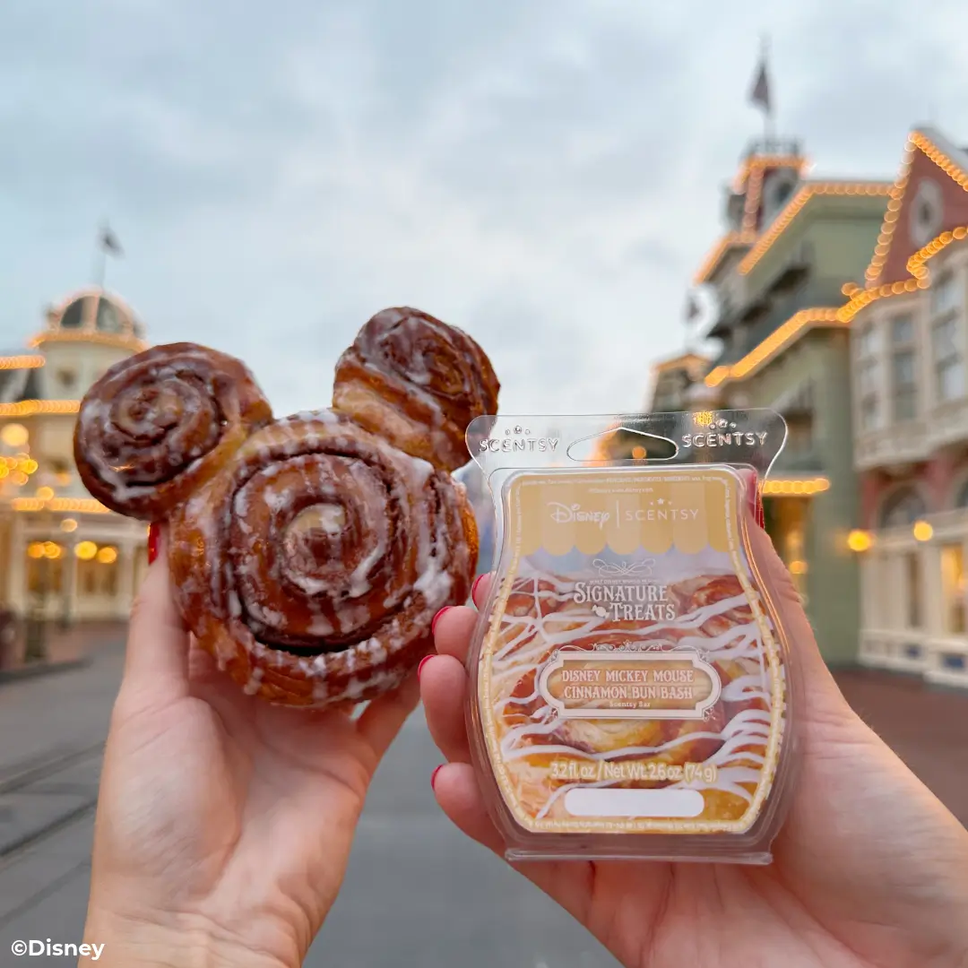 Walt Disney World Resort Signature Treats Scentsy Wax Collection