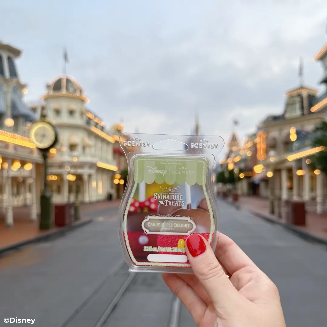 Walt Disney World Resort Signature Treats Scentsy Wax Collection