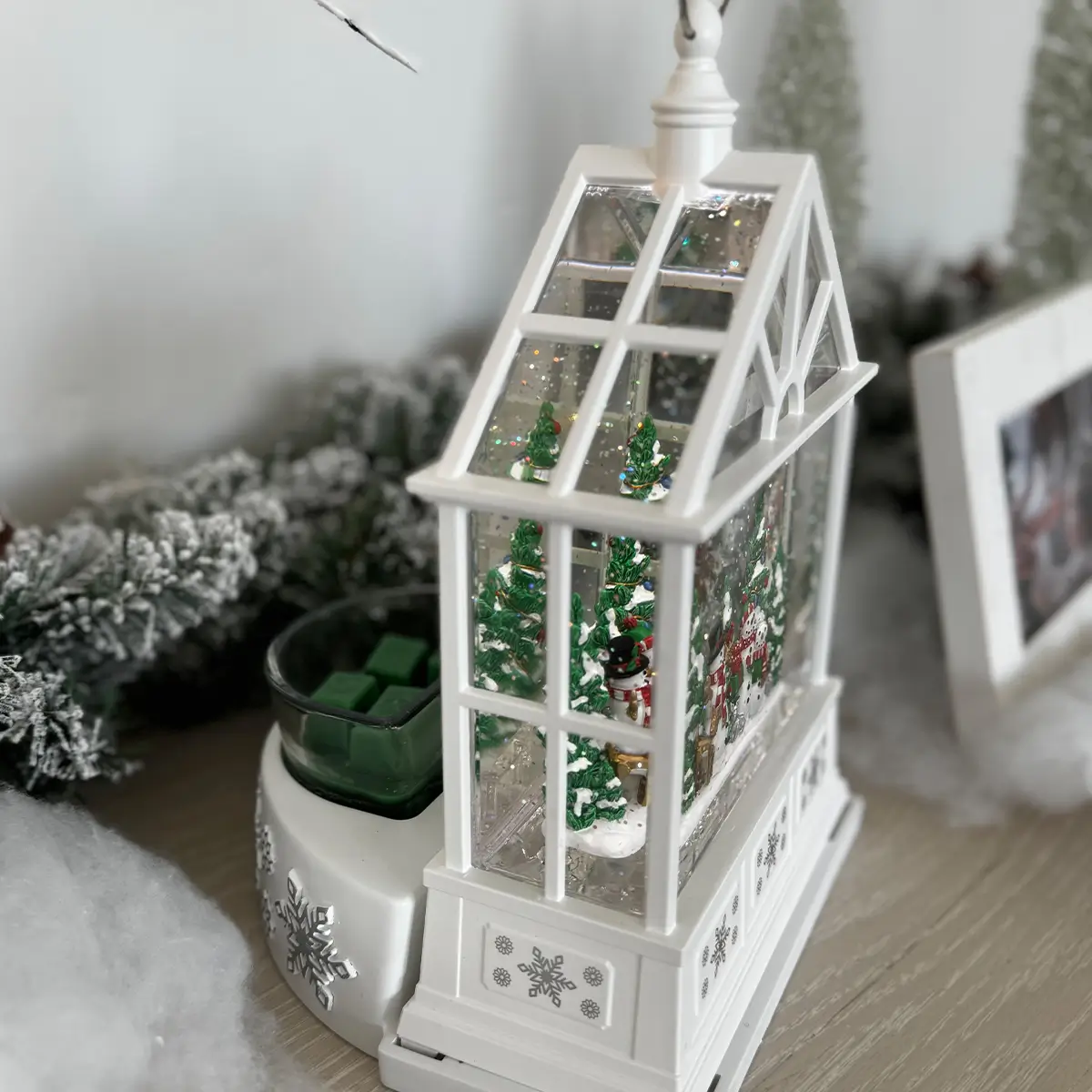 Scentsy 2024 Limited Edition Holiday Warmer SNOWonderful