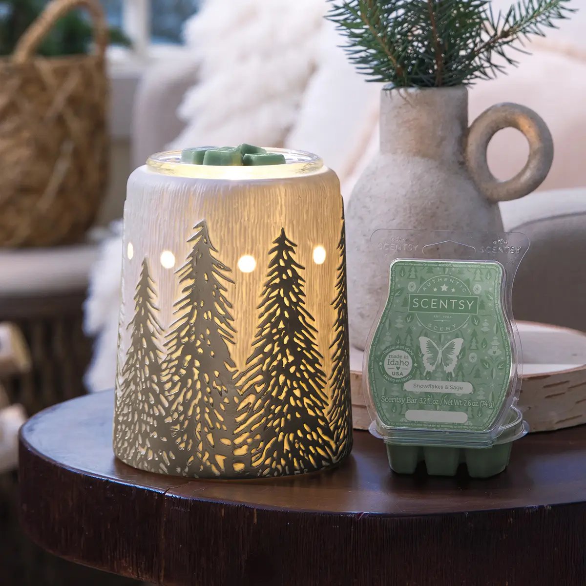 Scentsy December 2024 Warmer of the Month - Golden Crest + Snowflakes & Sage
