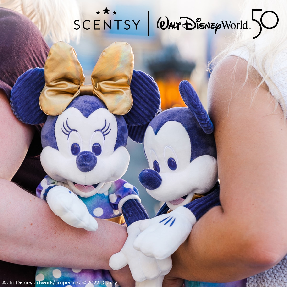 MT FW22 Disney WDW50thAnniversary Mickey Minnie Buddies Park R1