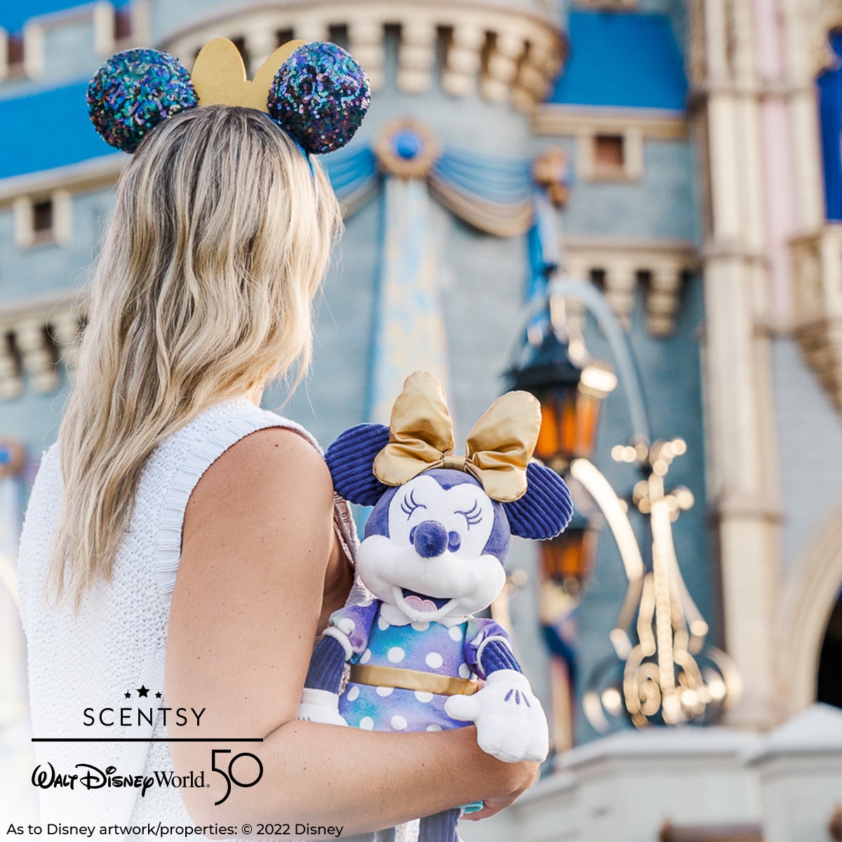 MT FW22 Disney WDW50thAnniversary Minnie Buddy Park R1