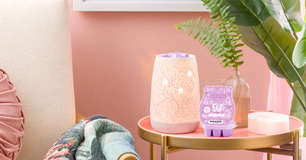 Scentsy April 2025 Warmer of the Month - Sakura Cherry Blossom & Keep on Blooming
