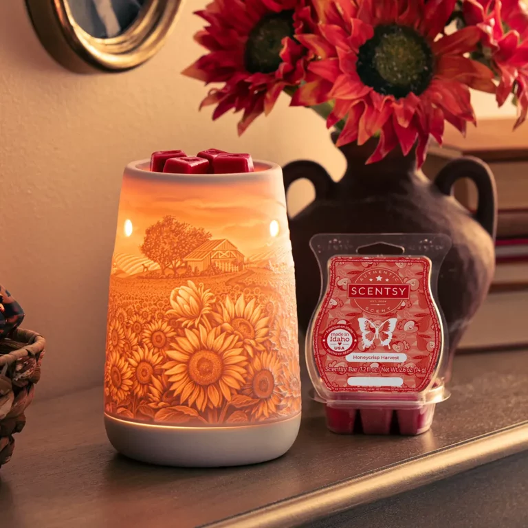 Scentsy August 2024 Warmer of the Month - Sunflower Fields + Honeycrisp Harvest